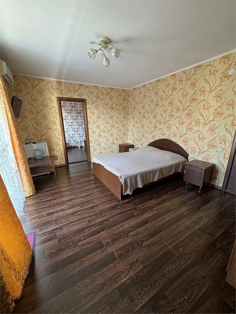 Фотографии номера Семейный номер комфорт в Гостинице Гармония Лазаревское