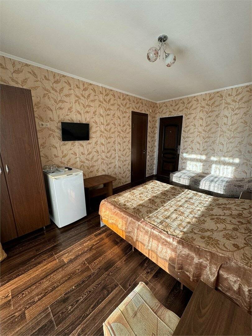 Фотографии номера Трехместный номер в Гостинице Гармония Лазаревское