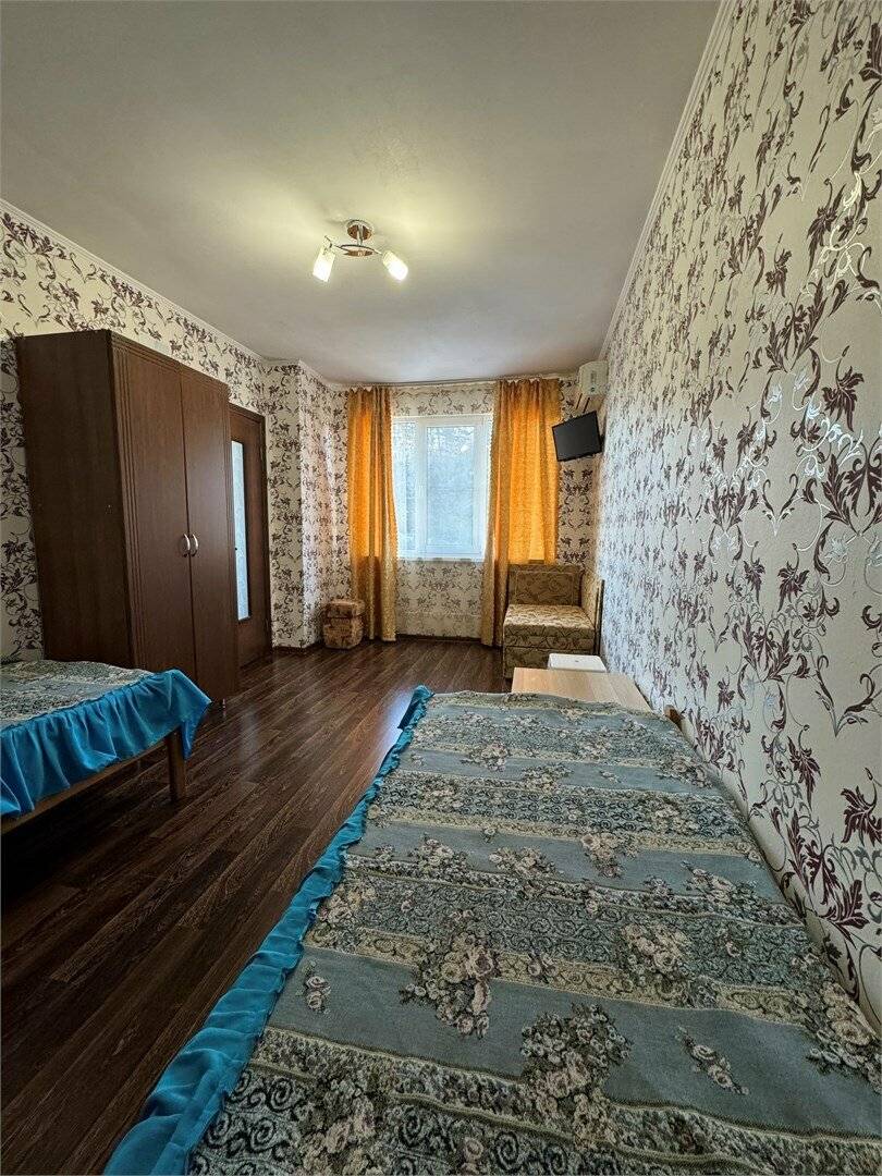 Фотографии номера Семейный номер комфорт в Гостинице Гармония Лазаревское