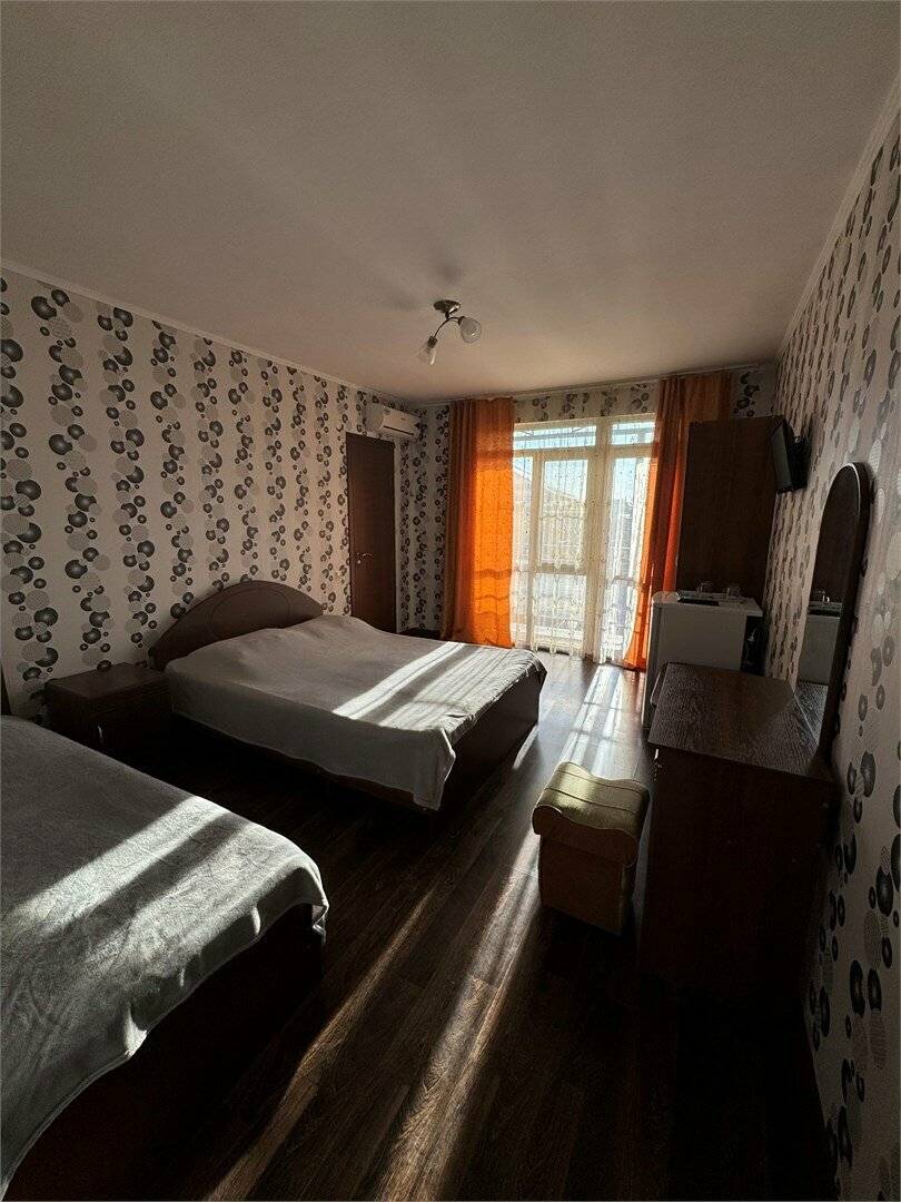 Фотографии номера Трехместный номер в Гостинице Гармония Лазаревское