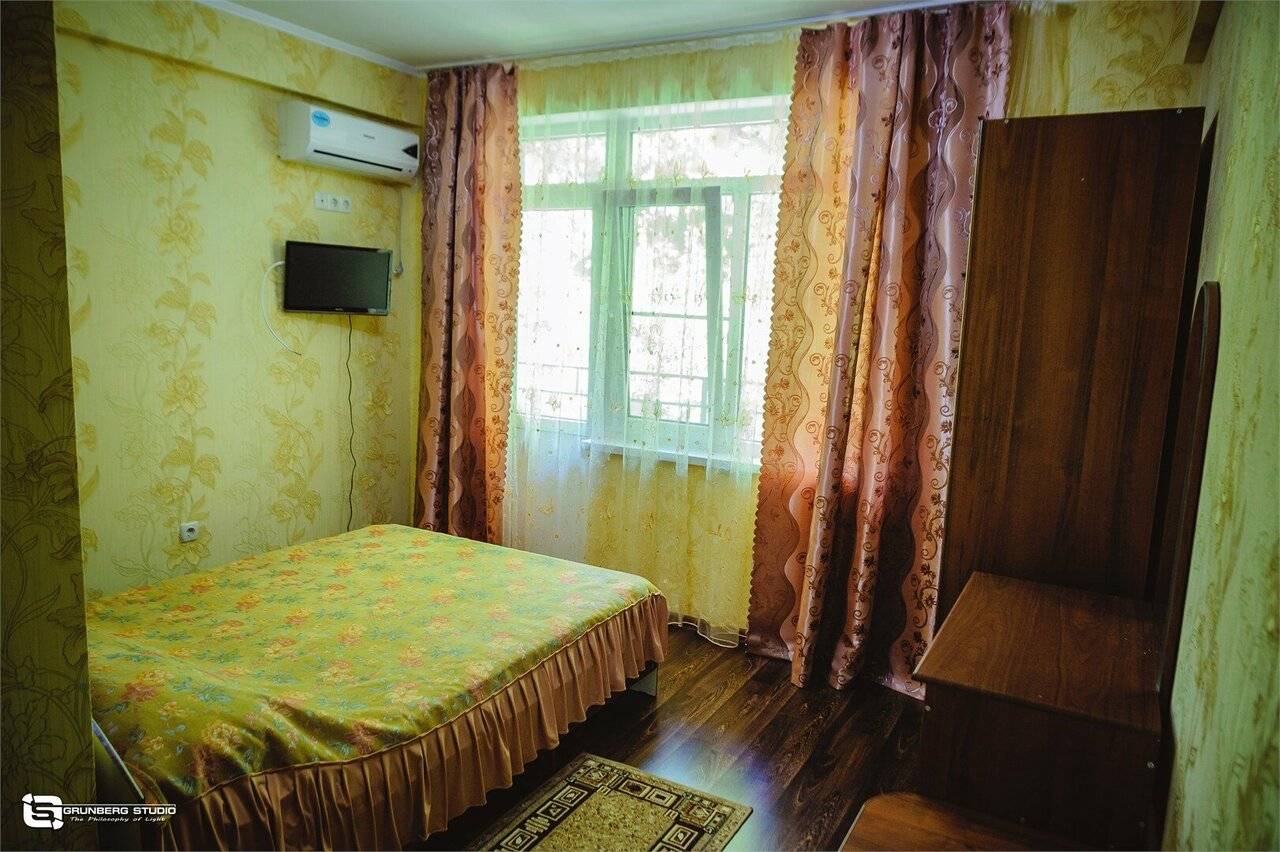 Фотографии номера Двухместный номер с одной кроватью в Гостинице Гармония Лазаревское